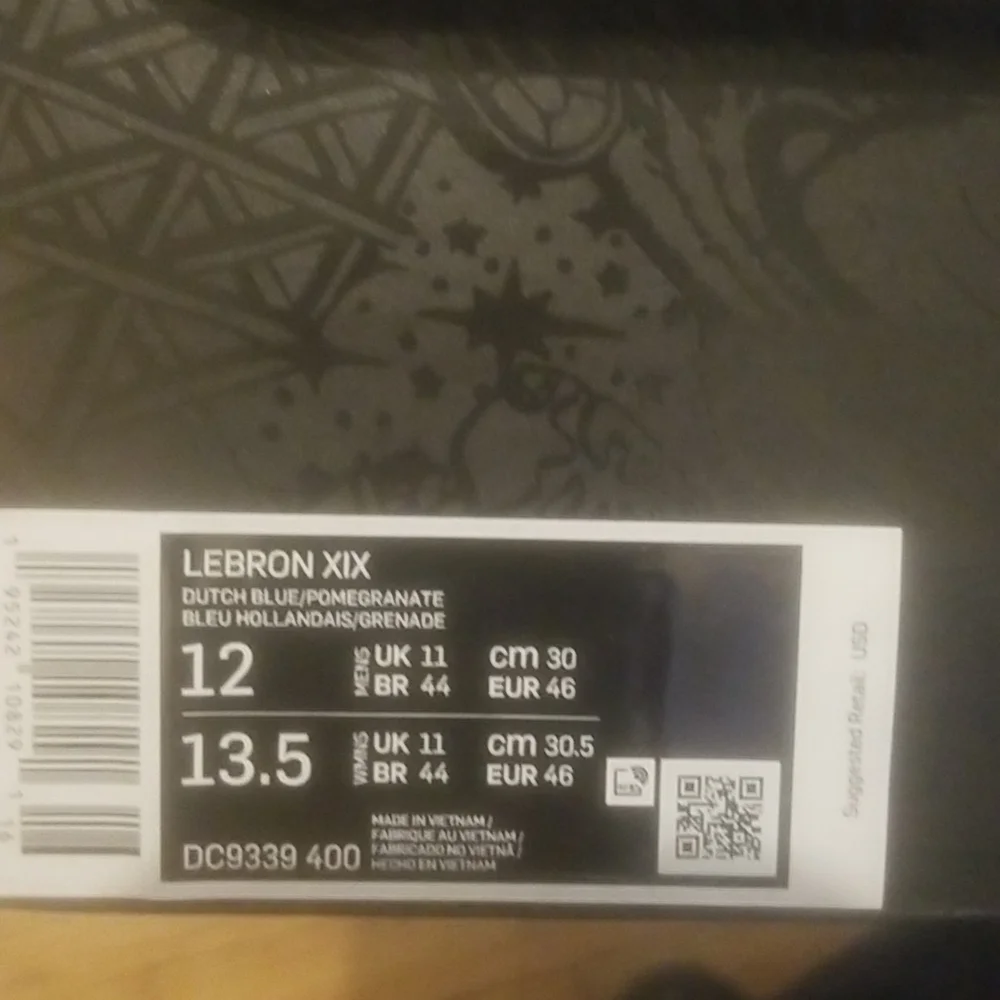 Lebron XIX - Picture 12 of 12